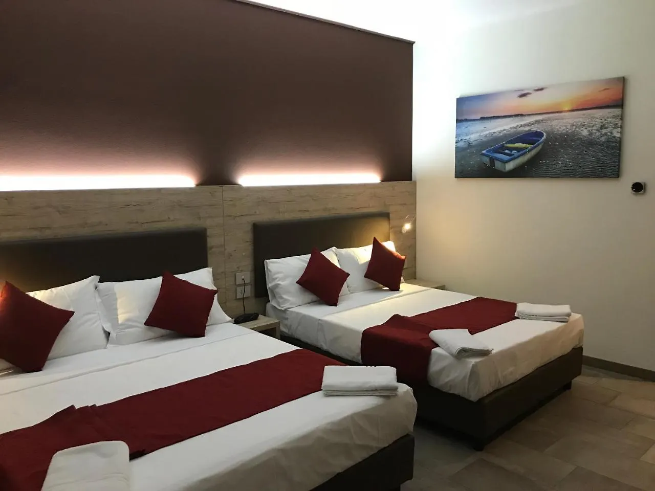 Hotel Stradivari Milano 3*,  Italia