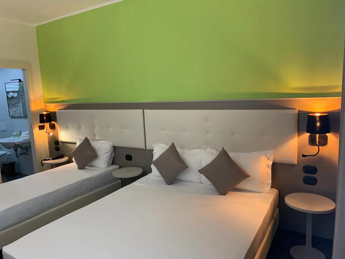 Hotel Stradivari Milan 3*,  Italy