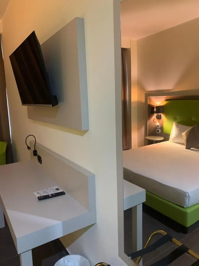 ***  Hotel Stradivari Milan Italy